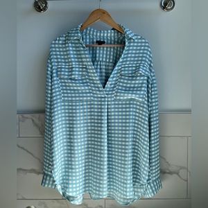 Ann Taylor Blue and green spring button down top Ann Taylor